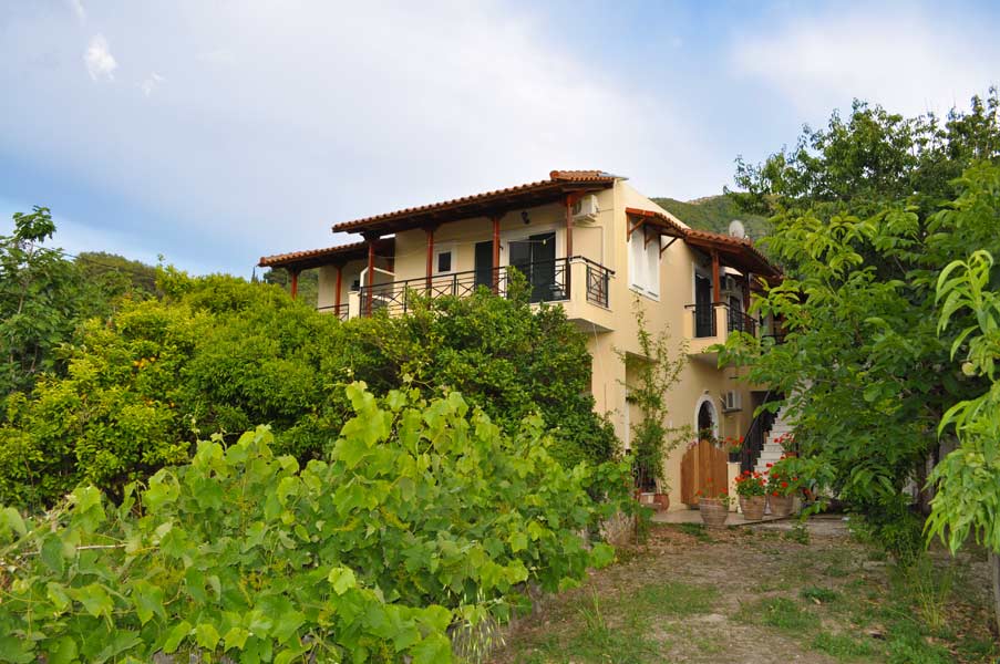 Holiday house in beautiful garden